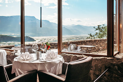 Silvester Feiern in Bozen auf der Haselburg - Restaurant mit Blick über Bozen