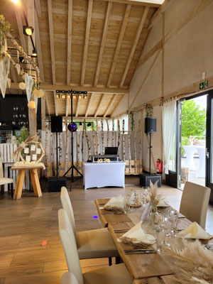 Hochzeit feiern auf dem Krewelshof in Mechernich mit DJane Jutta 
