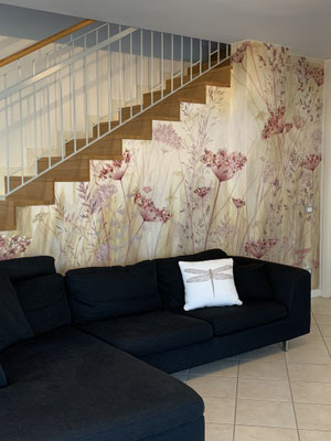 Decorazione di una parete salotto in casa privata