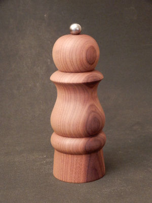Chilimühle,    Kramer-Mahlwerk,   Schwarznuss,   ca. 7 x 19 cm,   CHF 90.-