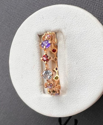 Schmuck MIMI ET TOI  vergoldete Messingringe zw. 89,00€ und 165,00€