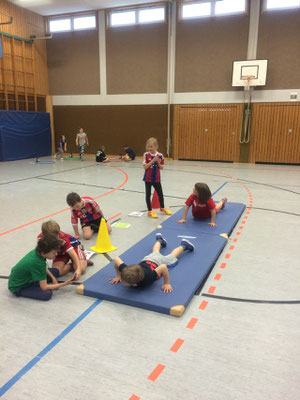 Sport mit Max und Moritz - Klasse 2a und 2b - 2015