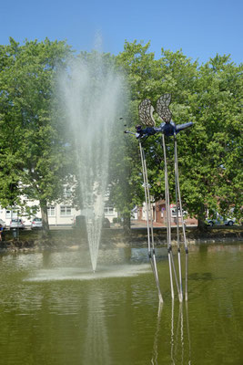 Fontäne vorm Wasserturm