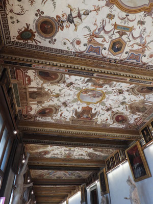 Deckenkunst in den Uffizien