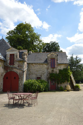 Nantes Loire Atlantique, Location salle de réception, location de salle pour Anniversaire Baptême Cocktail Départ à la retraite Déjeuner Diner Réunion familiale Soirée château Le Plessis Orvault