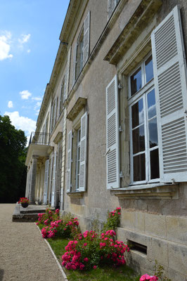 Nantes Loire Atlantique, Location salle de réception, location de salle pour Anniversaire Baptême Cocktail Départ à la retraite Déjeuner Diner Réunion familiale Soirée château Le Plessis Orvault