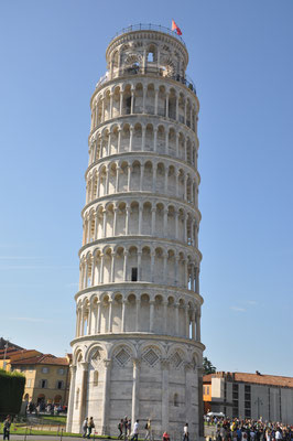 Italien, Pisa, Platz der Wunder mit dem schiefen Turm
