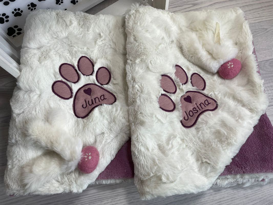 Fleece- und Pfotenstoff in altrosa