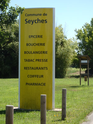 Totem d'entrée de village