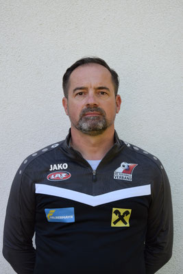 Edwin Causevic - Standort Leiter, Cheftrainer