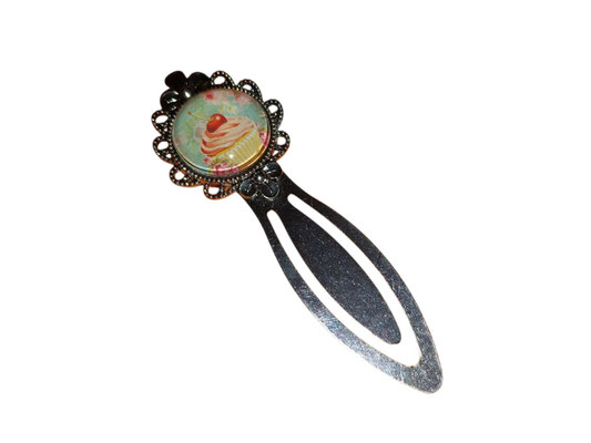 SaSch SelbstgefertigtesausSchwaben Selbstgefertigtes aus Schwaben Sarah Schäuble Handarbeit handmade selbstgemacht Lesezeichen Cabochon Muffin