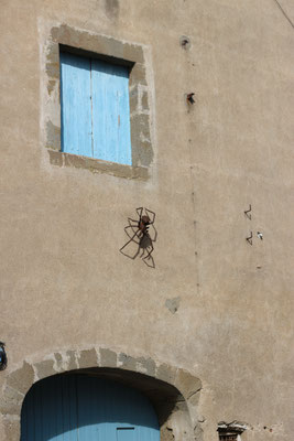 spider sculpture