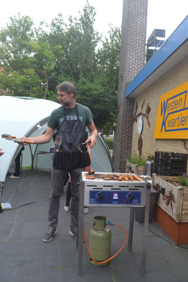 bbq25 34