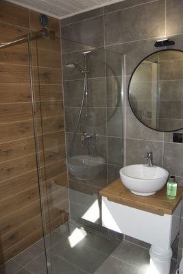 Badezimmer im Holzhaus