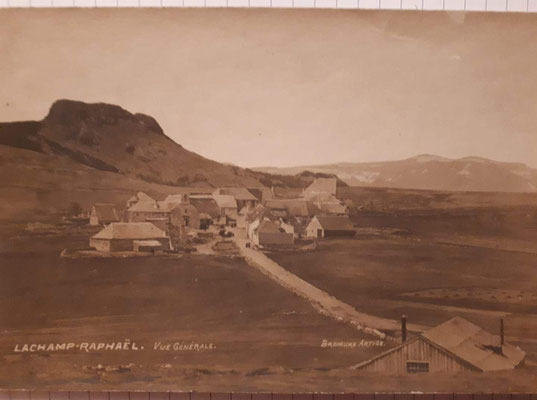 Photos anciennes de Sainte-Eulalie et du Plateau Ardéchois. Le village de Lachamp-Raphaël en haute Ardèche.