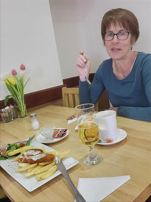 zweite Mahlzeit Fisch und chips