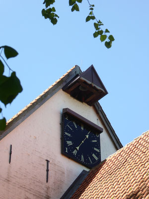Bild: Die Kirchenuhr