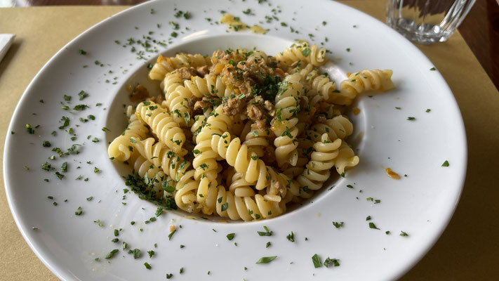 Fusili mit Makrelenragout