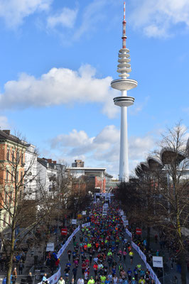 Start um 09:00 h in der Karolinenestraße an der Messe vor dem Fernsehturm