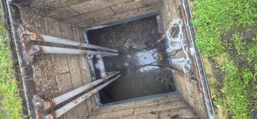  rapid and effective clearance of internal and external drainage blockages using high-pressure water jetting, mechanical cleaning