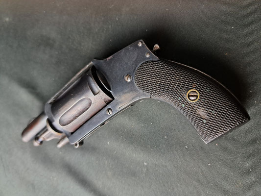 revolver 6 mm velodog