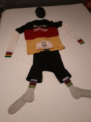 ..... mit Rückennummer