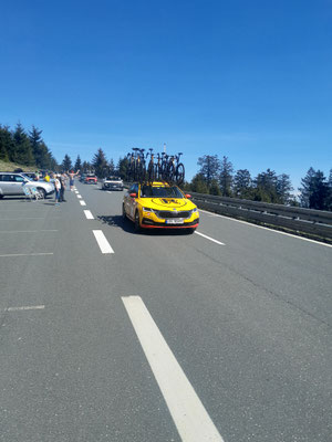 Die Begleitfahrzeuge