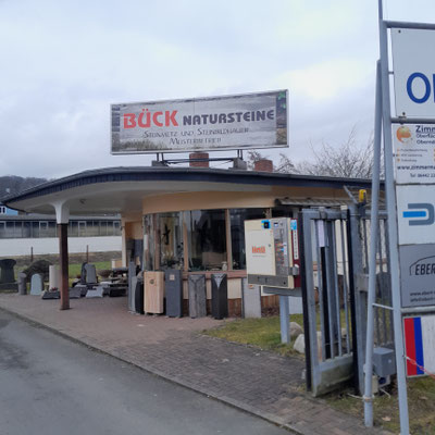 Zufahrt zur Oberndorfer Hütte - Das Pförtnerhaus