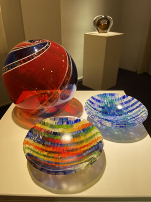 CCAA Studioglas glaskunst glasgalerie glassart blownglass handblown kunsthandwerk unikat collect köln cologne angewandt kunst sammlung ausstellung design paperweight briefbeschwerer exhibition verresoufflé galerieduverre interiordesign 