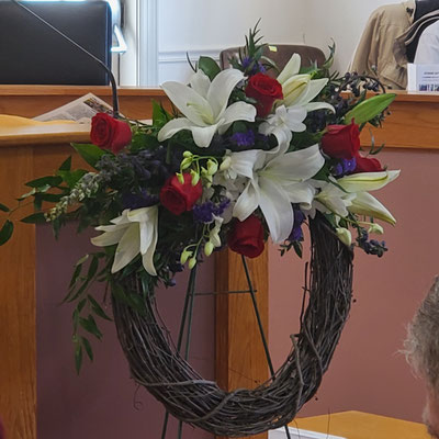 Wreath donated by Carolyn Evans-Carbery.  Created by Carol Carlone, Owner of Carlone's Florist.