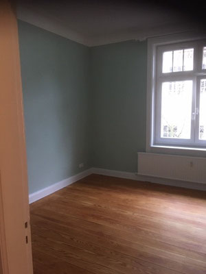 Neue Farbe, neuer Lack, Parkett geschliffen und geölt