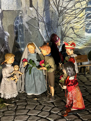 "Tag der Unschuldigen Kinder" (28.12.2024) in der Milieukrippe in Lyskirchen