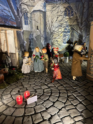 "Tag der Unschuldigen Kinder" (28.12.2024) in der Milieukrippe in Lyskirchen
