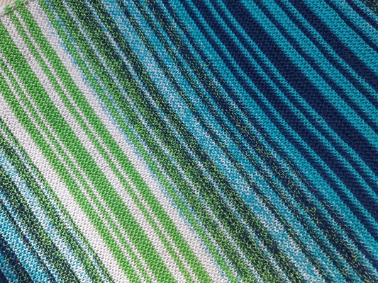 "Moin Moin Variante 9": Tuch gestrickt und fotografiert von Kirsten Baum.
