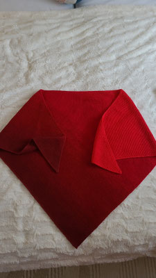 Herzblut - Tuch gestrickt und fotografiert von Christa Zäpernick