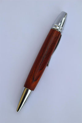 Holz: Cocobolo / Drehkugelschreiber  / Länge 122mm / Großraummiene 