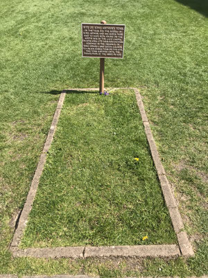 Glastonbury Abbey - Tombe du Roi Arthur