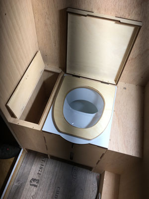 Trockentrenntoilette (Fendt Wohnwagen)