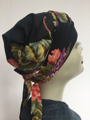 So 49f - Kopfbedeckung kaufen - Sommermodelle - Bajazzo - bunte Blumen auf Schwarz