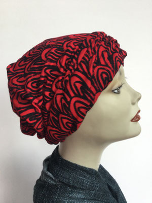 So 19t - Chemochäppli kaufen - Hutmodell Beanie (doppelte Stofflage) - Rassiges Rot-Schwarz-Muster