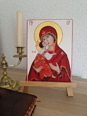 Mère de tendresse 24/18 cm : 78 chfs ou 78 euros