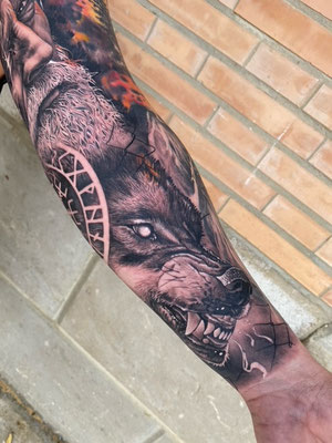 wolf tattoo