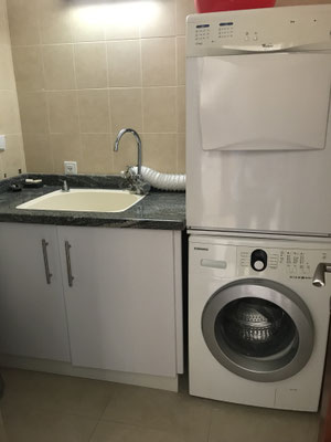 Buanderie, washer + dryer