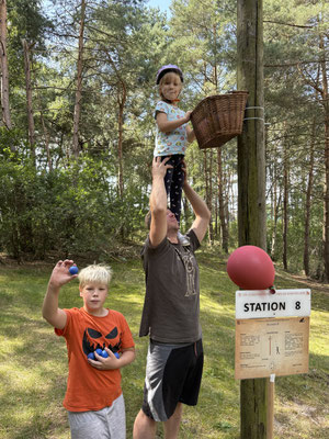 Station 08 Basket-TT-Bälle