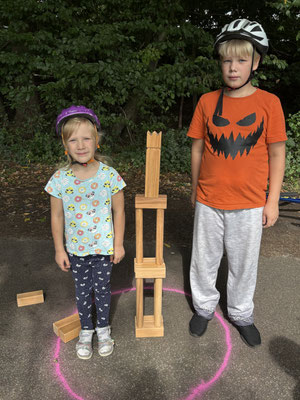 Station 02 Kubb-Turm bauen