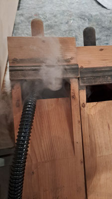 Die Holzpfeifen wurden mit einem Antischimmelmittel bedampft,