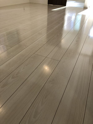 UVフロアコーティング宜野湾市