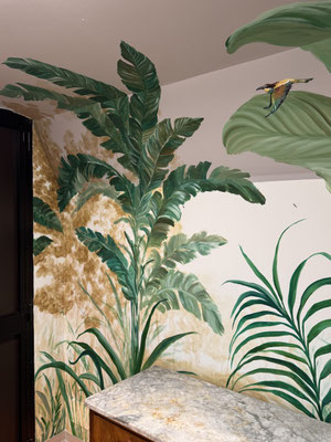 Decorazione pittorica del bagno di un'azienda
