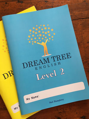 Dream Tree English のオリジナル教材Level 2。48ページ、カラー表紙 Original material for Dream Tree English, 48 pages with full-color cover