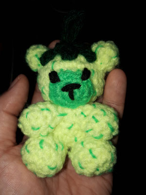 Amigurumi Anhänger Erdbärchen Teenie